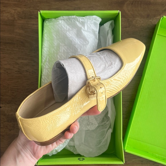 NWT Yellow Patent Leather Mary Jane Flats by Sam Edelman - Picture 1 of 4